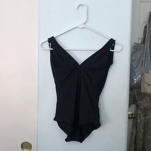 Yumiko *Alicia* Leotard